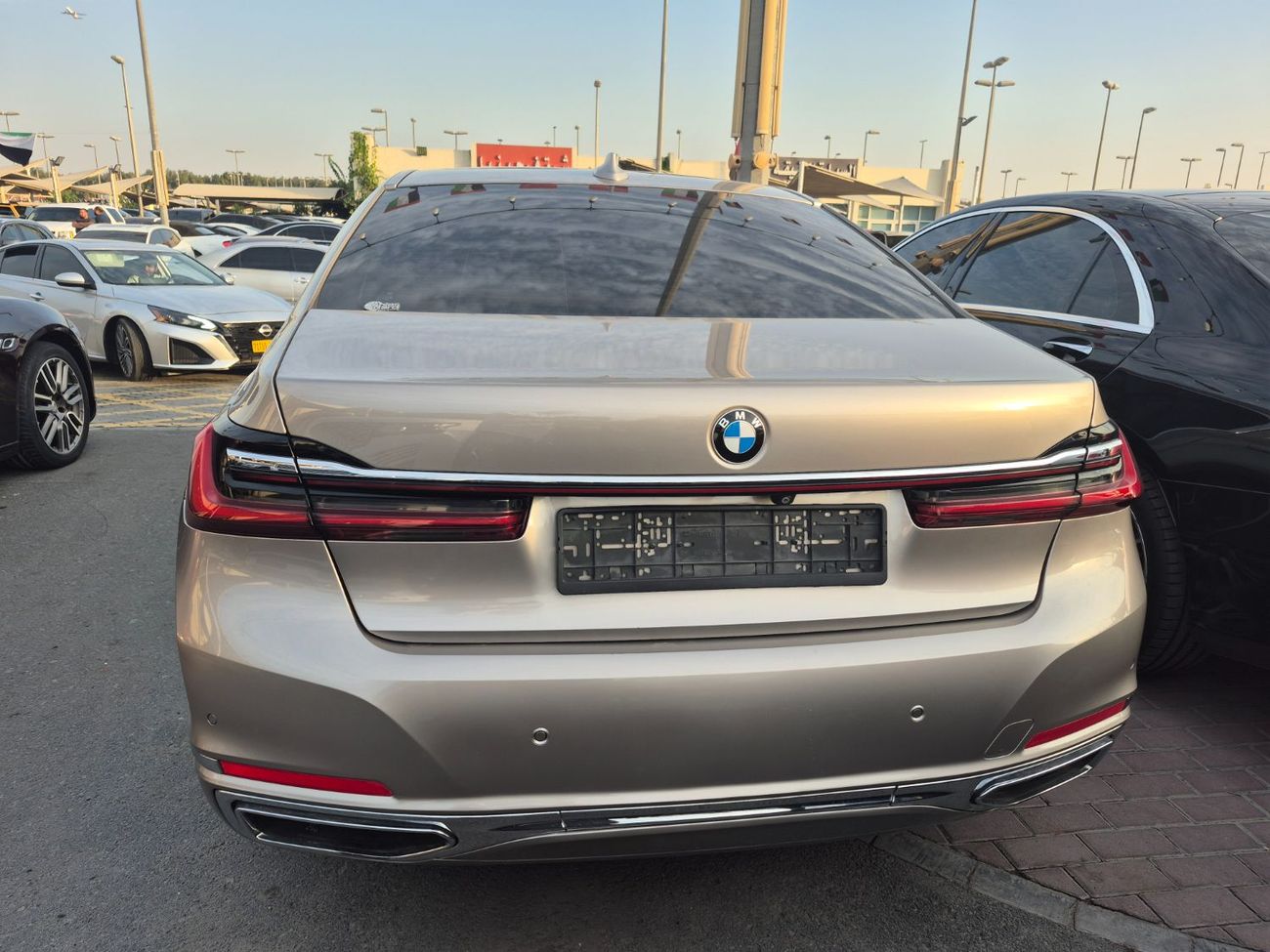 بي أم دبليو 730Li Executive 2.0L