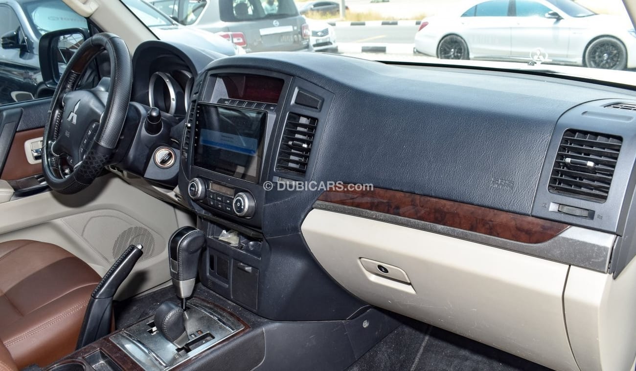 Mitsubishi Pajero GLS