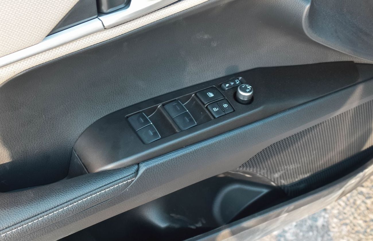 تويوتا كامري GLE 2.5L FWD PETROL SEDAN 2026