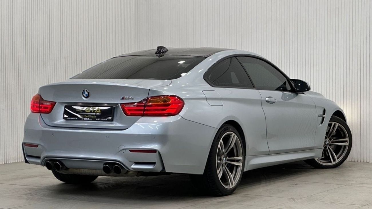 BMW M4 Std 2015 BMW M4 Coupe, Full Service History, Full Options, Excellent Condition, GCC