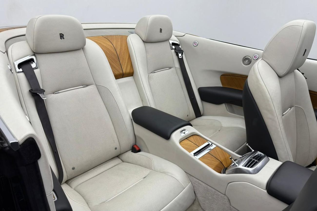 Rolls-Royce Dawn 2022 Rolls-Royce Dawn V12 ,Warranty ,Service History ,Excellent Condition ,GCC