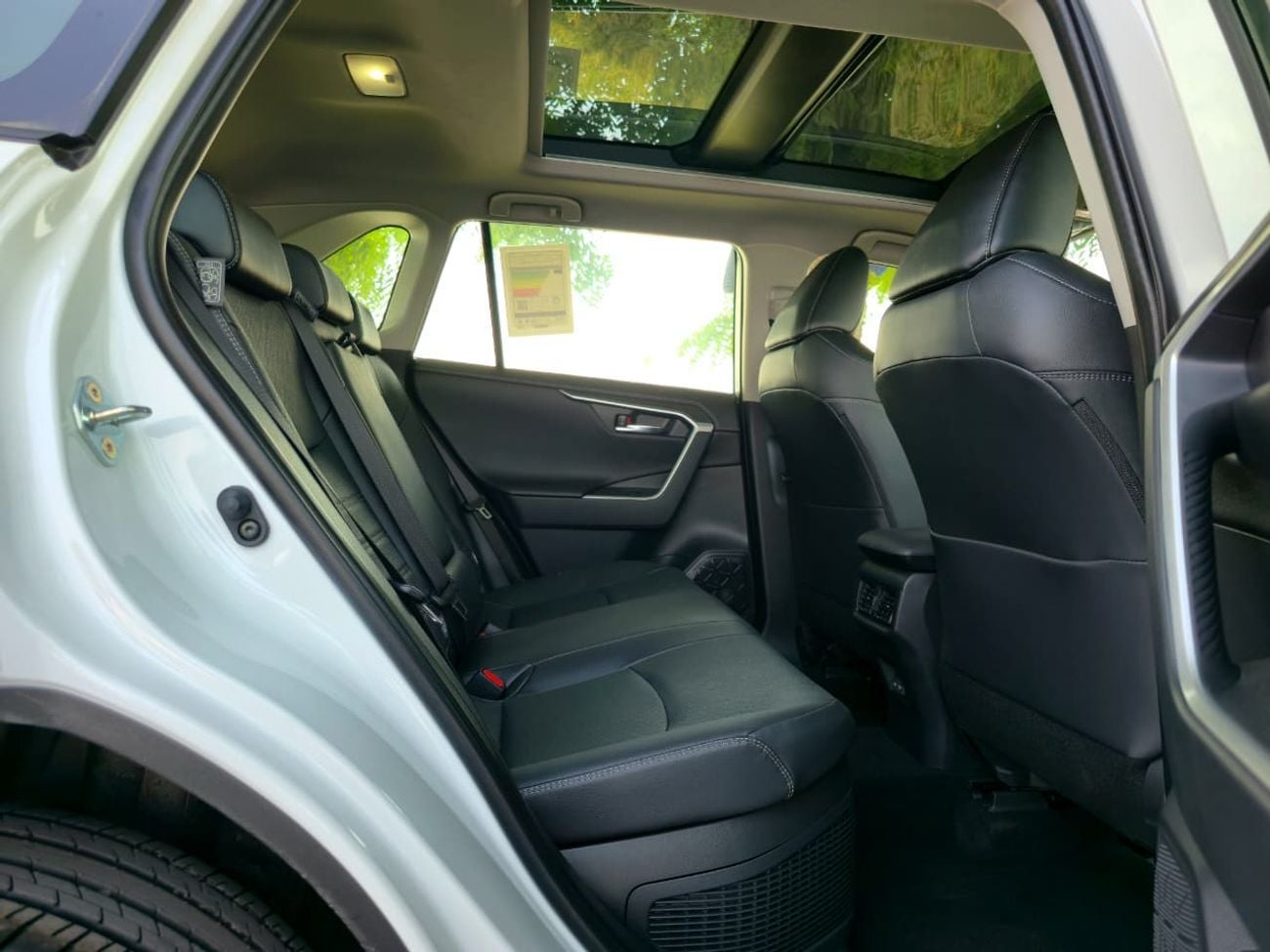 تويوتا راف ٤ LTD HEV TOYOTA RAV4 HYBRID 2.5L AWD FULL-OPTION LIMITED 2025 MODEL