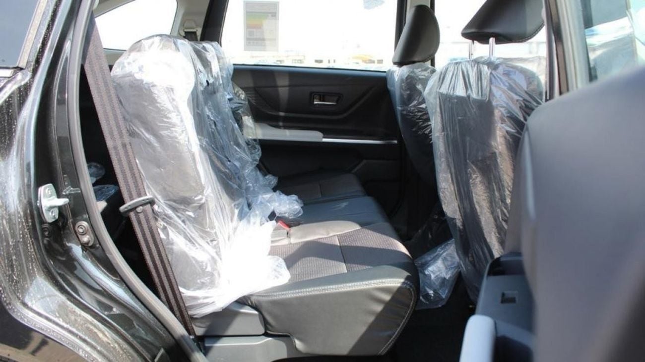 Toyota Veloz Toyota/VELOZ/TVV01 V 1.5L AT ( export only )