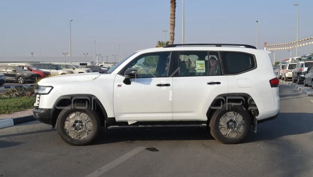 Toyota Land Cruiser 3.5L PETROL GR SPORT, TWIN TURBO, RADAR
