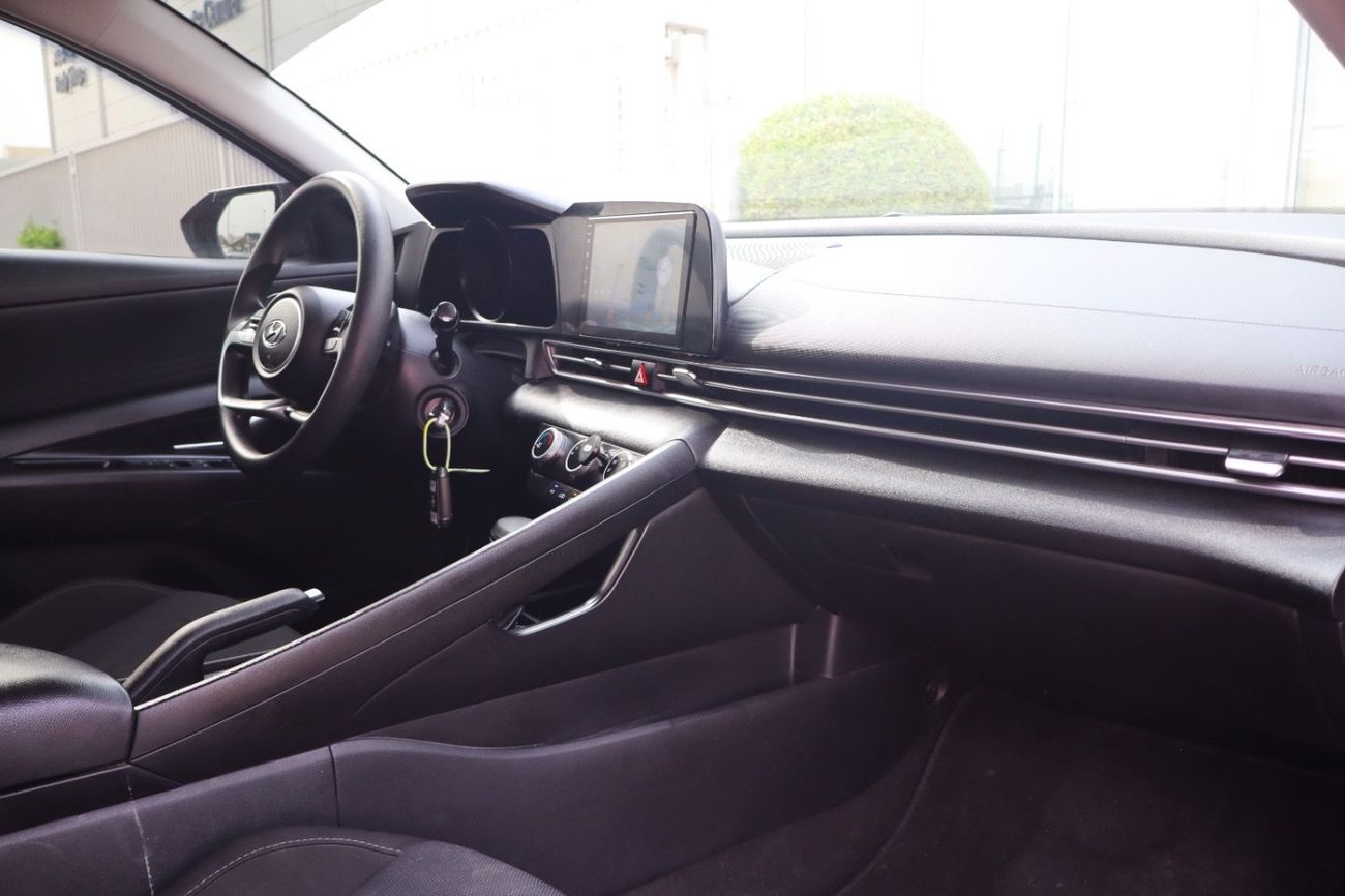 هيونداي إلانترا GL 1.6L