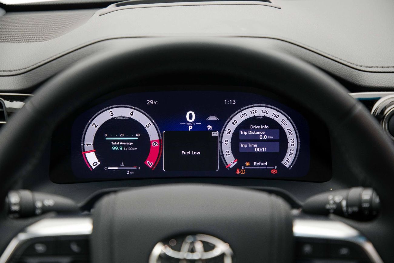 Toyota Land Cruiser VXR 3.5L – Precious White Pearl Inside Black and Dark Red | Export Only