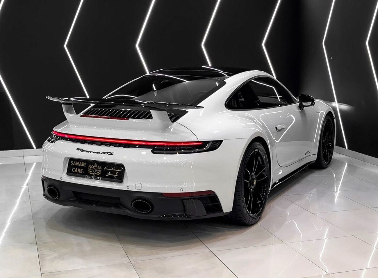 بورش 911 Carrera GTS 3.0L (450 HP) Coupe