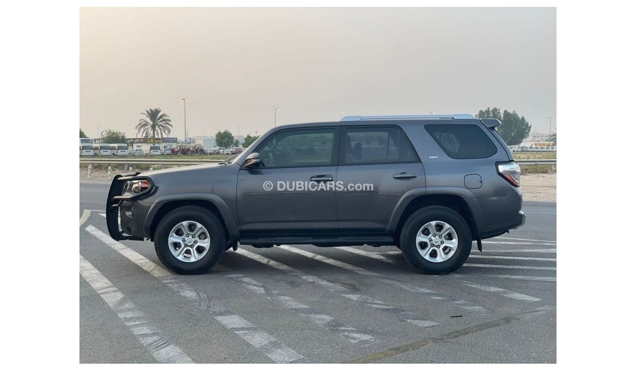 Toyota 4Runner *Offer*2018 Toyota 4Runner SR5 Premium -7 Seater - 4.oL V6 /  - UAE PASS