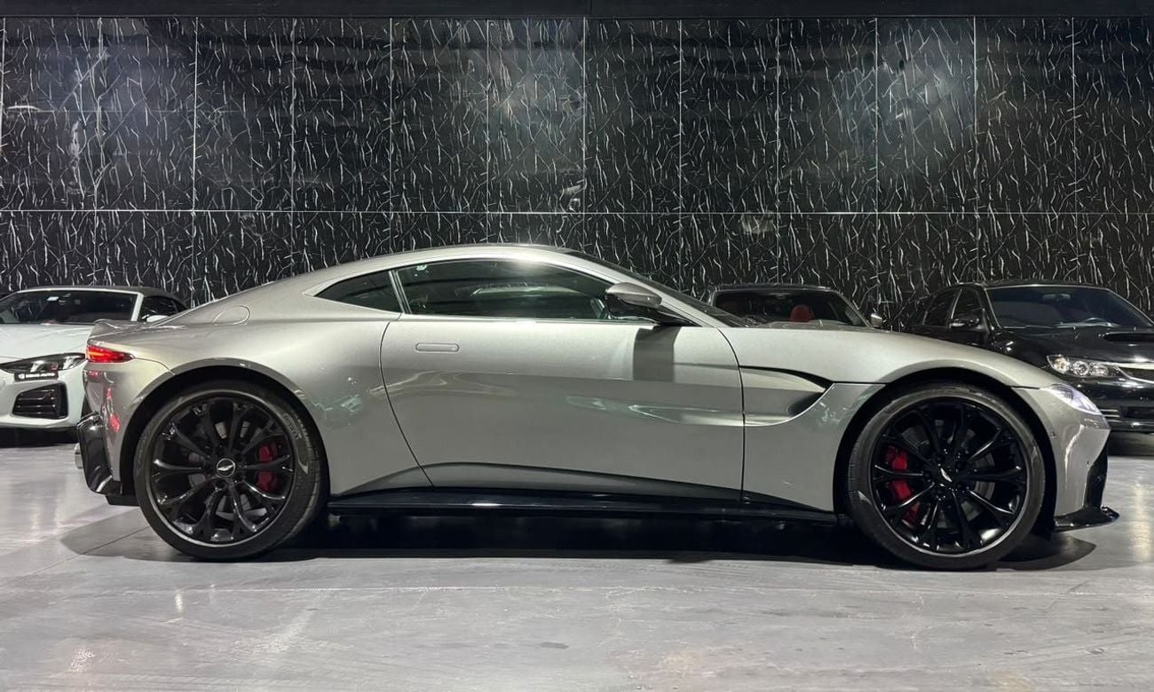 Aston Martin Vantage STD