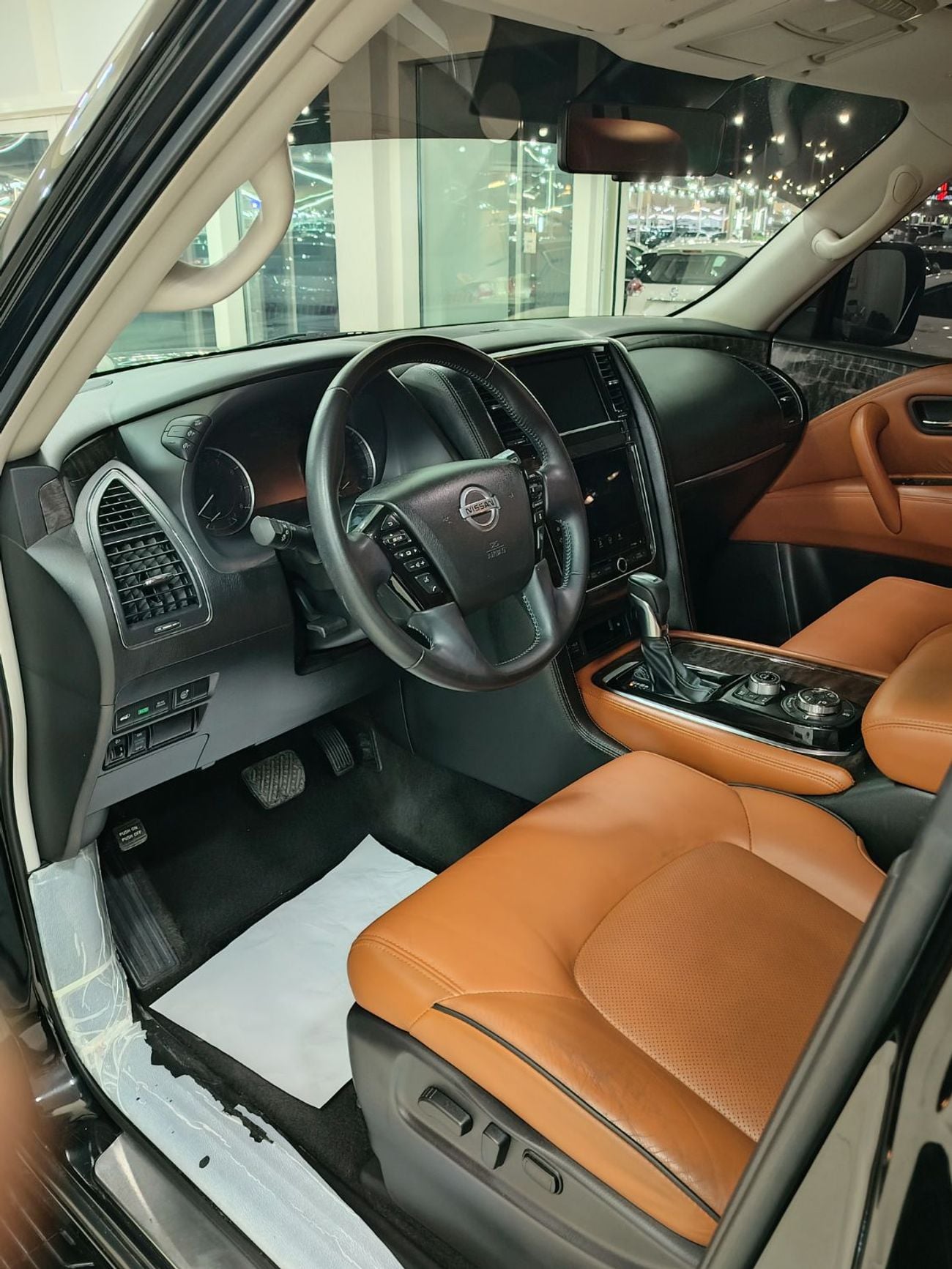 Nissan Patrol LE Titanium 5.6L