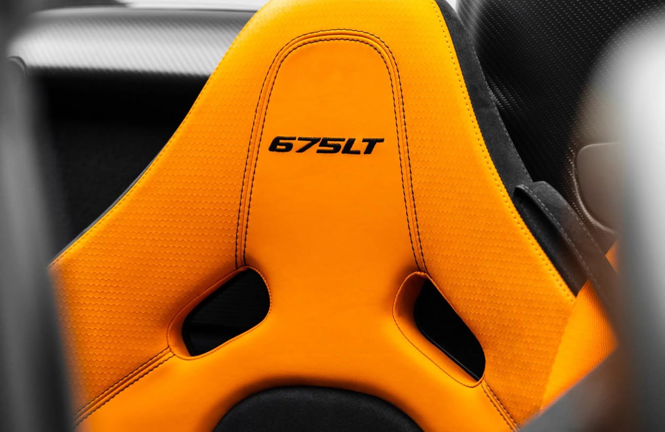 McLaren 675LT 3.8L V8 Twin-Turbocharged Engine