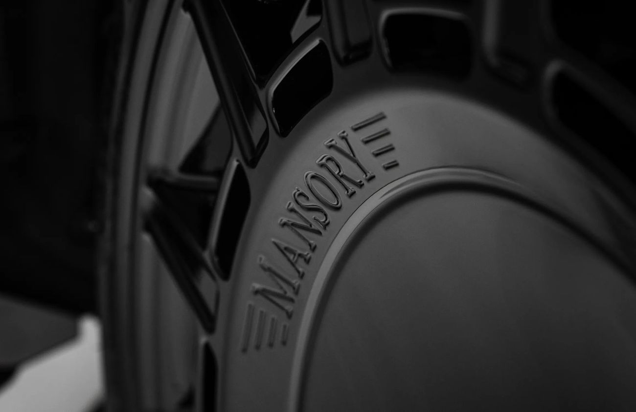 Rolls-Royce Cullinan 6.75L V12 Twin-Turbocharged Engine