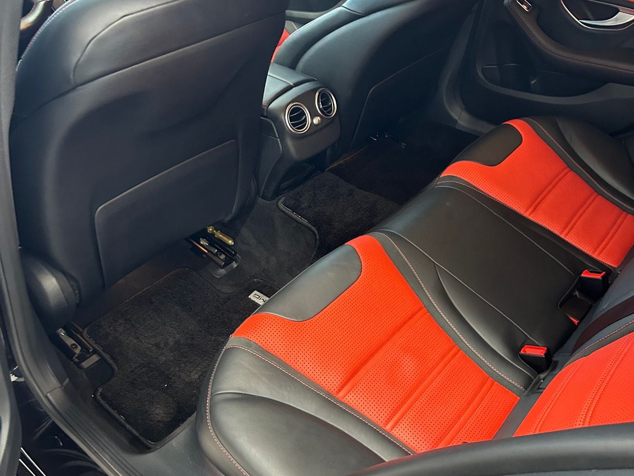 Mercedes-Benz C 63S AMG