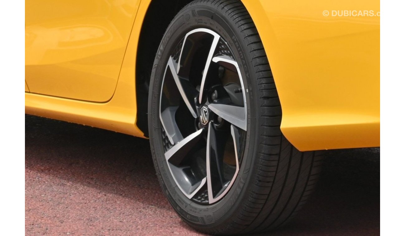 أم جي GT MG GT 1.5L fastback sedan, Mid Option, Model 2023, Color Yellow