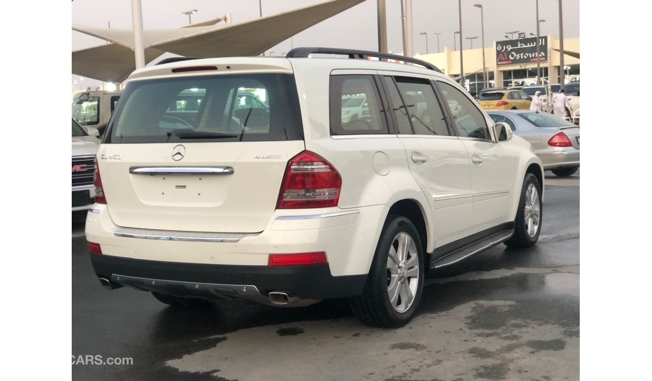 Mercedes-Benz GL 450 Mercedes benz GL500 model 2008 GCC car perfect condition very clean from inside and outside