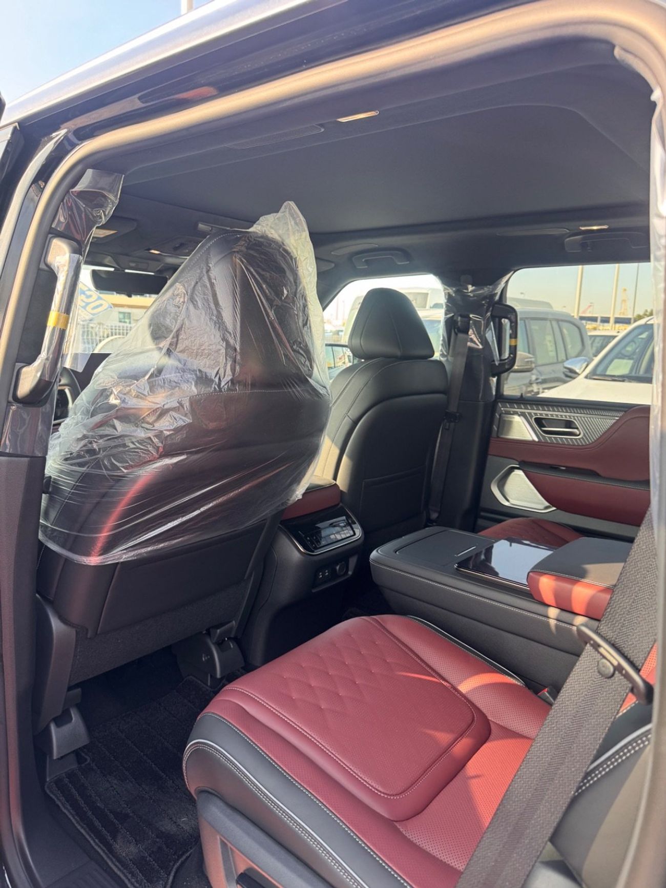 إنفينيتي QX80 Autograph Captain Chairs 3.5L