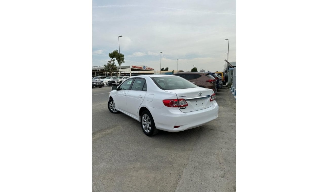 Toyota Corolla car in good condition, 2013 with engine capacity 1.8