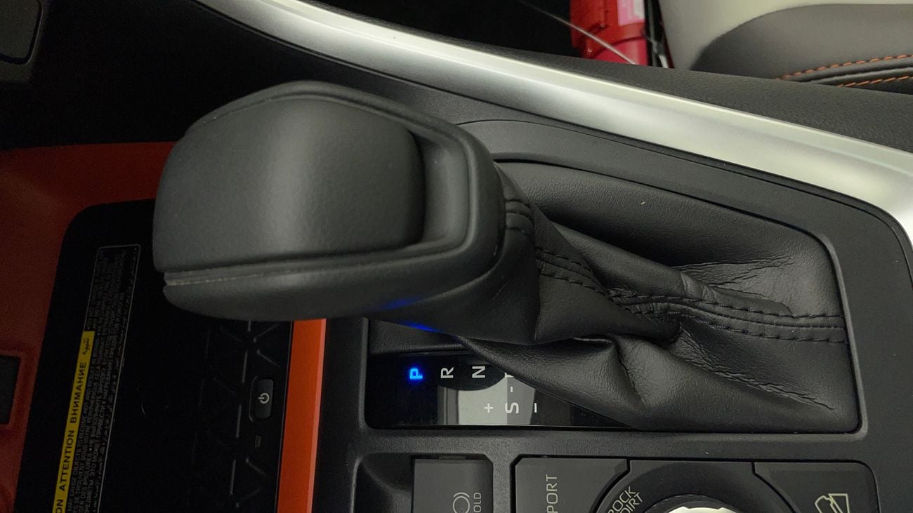 تويوتا راف ٤ ADVENTURE 2.5 | بدون دفعة مقدمة | اختبار القيادة في المنزل