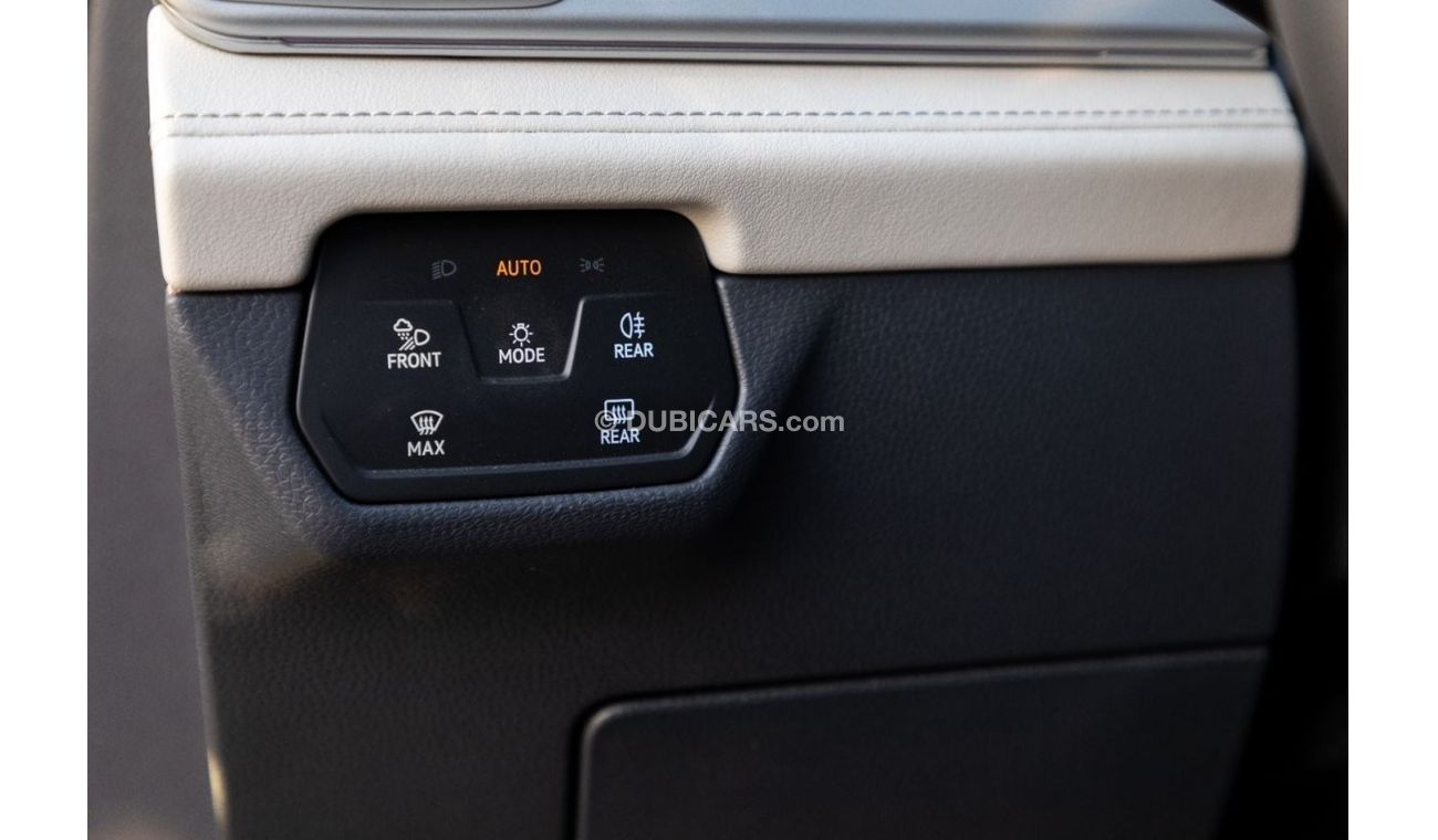 Volkswagen ID.6 2022 Volkswagen ID6 Litepro 20" Fixed Panoramic W/o HUD + 360CAM 6 Seats AT - Gold inside white & bl