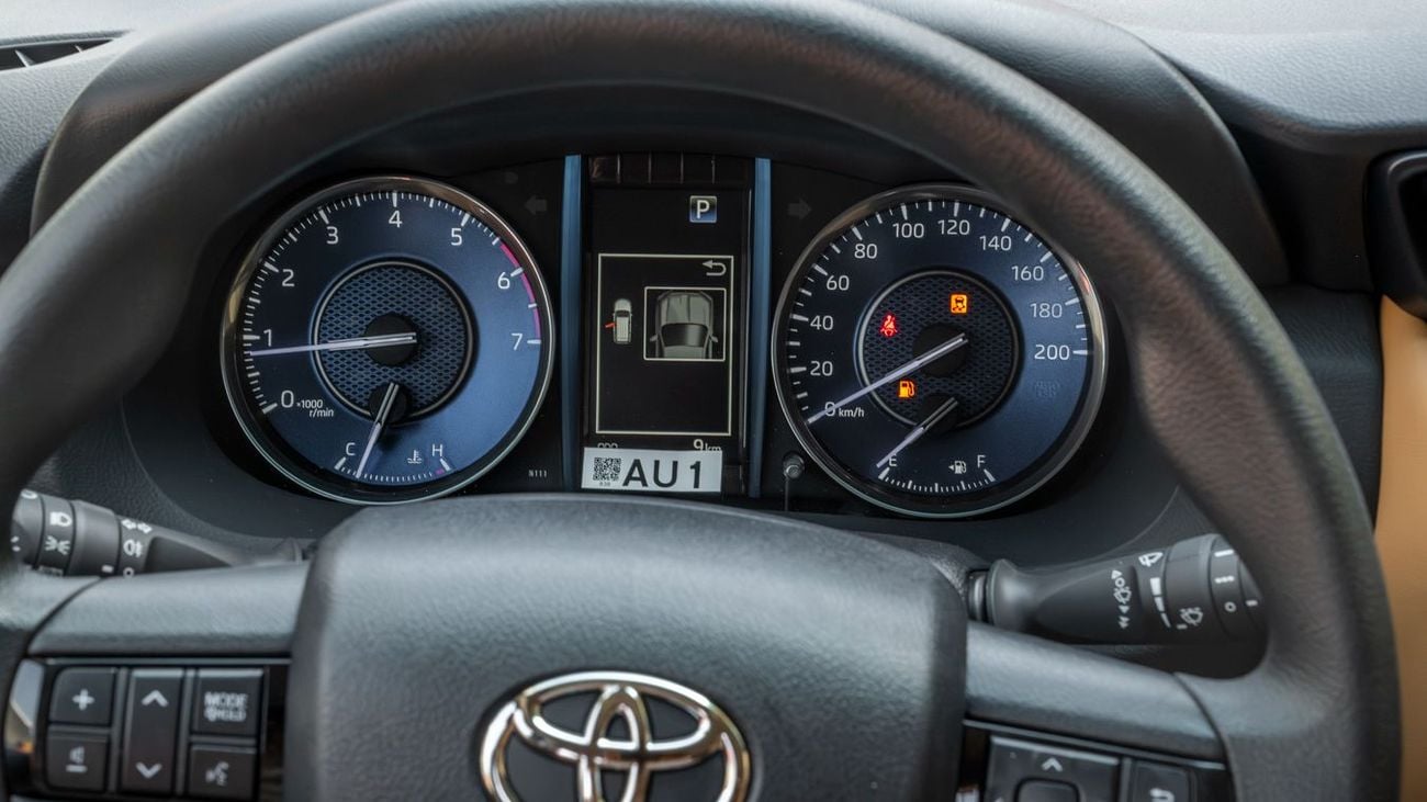 تويوتا فورتونر TOYOTA FORTUNER 2.7 LOW -2026YM