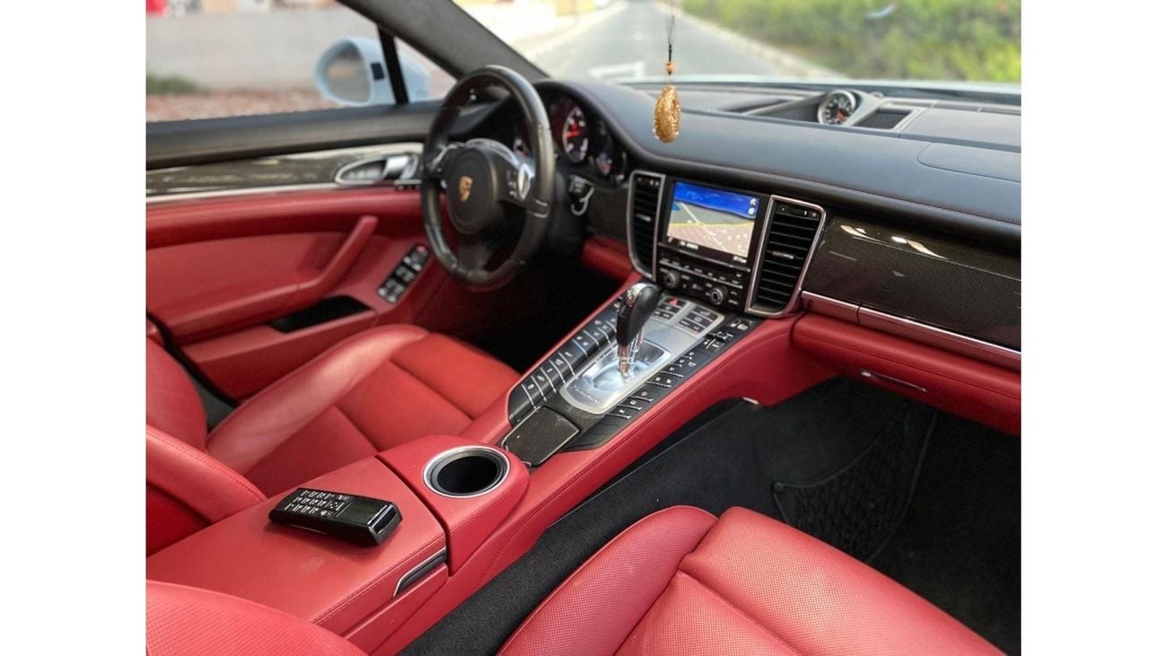 Porsche Panamera SUMMER OFFER - WARRANTY - FULL SERVICE HISTORY - AL NABOODAH
