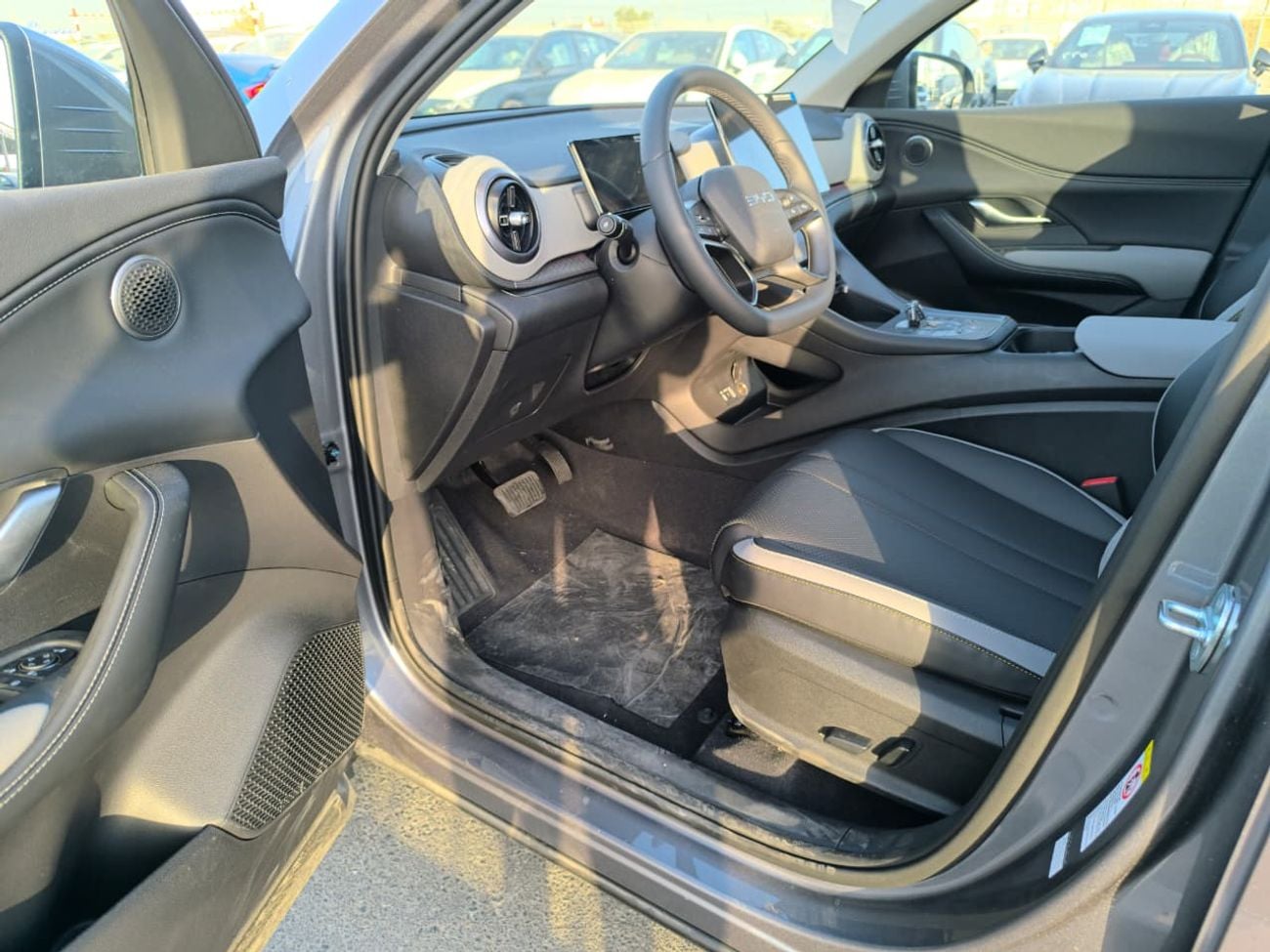 BYD Sealion 05 DM-i (Plug-in Hybrid) 112km EV Range 2025 Model