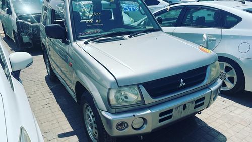 ميتسوبيشي باجيرو ميني Mini