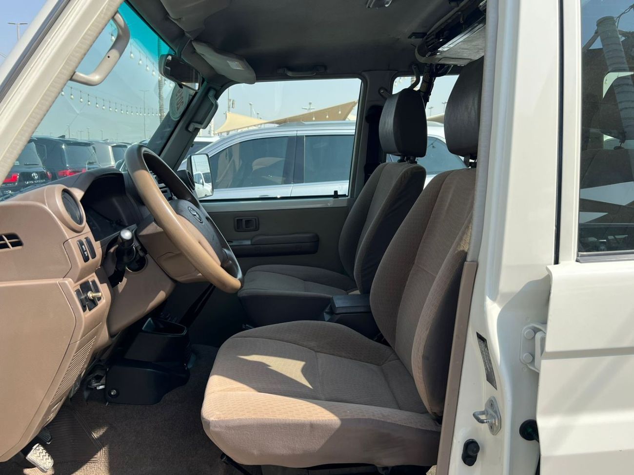 Toyota Land Cruiser 70 Std 4.5L 4WD TOYOTA LAND CRUISER 2019/76 HARDTOP LX V8 4.5 TURBO   L Std 4.5L  4WD