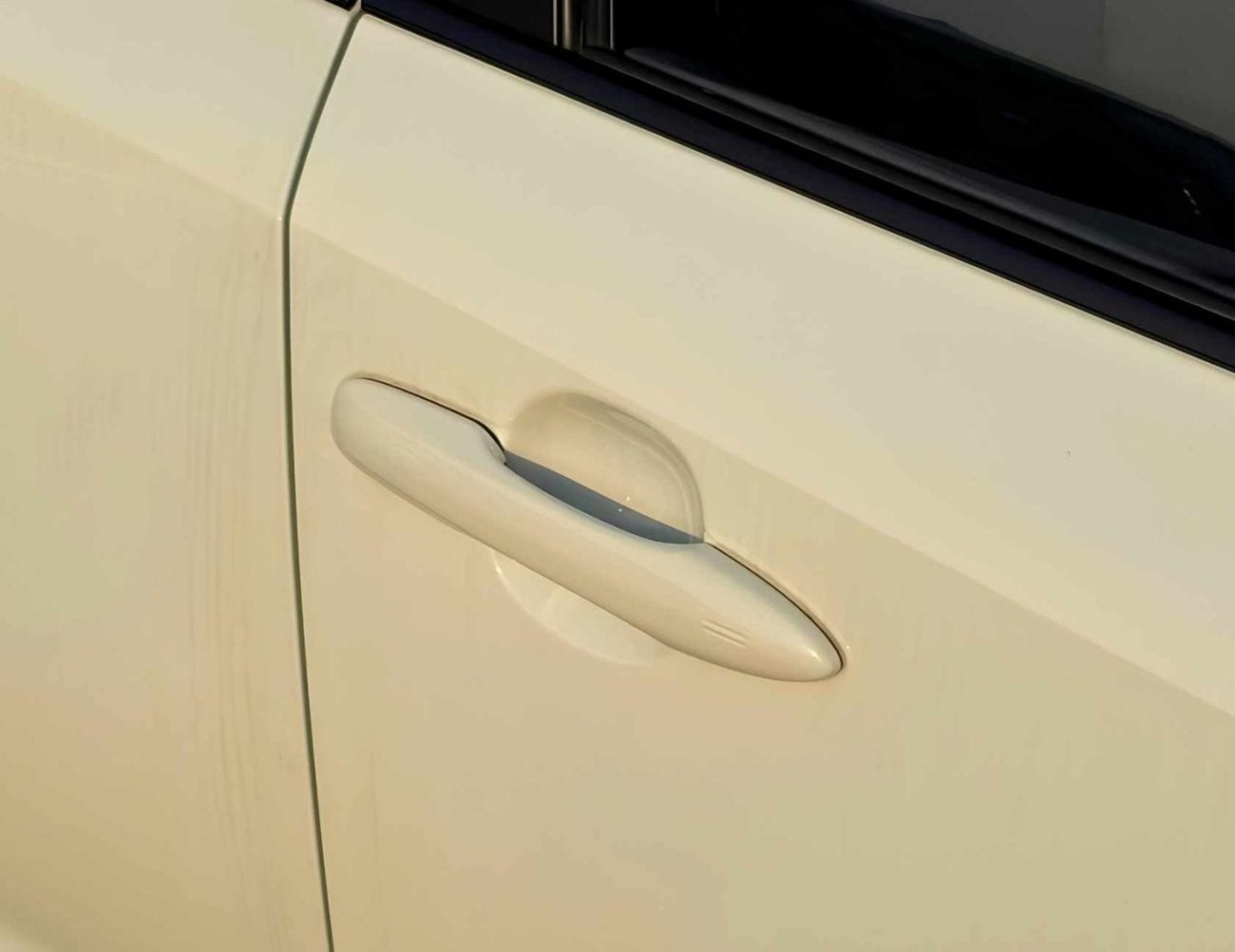 تويوتا كورولا HYBRID ELITE || 1.8L V4 / NEW SHAPE / ROOF MOUNTED CAMERA / READY UNITS (CODE # ELIF)
