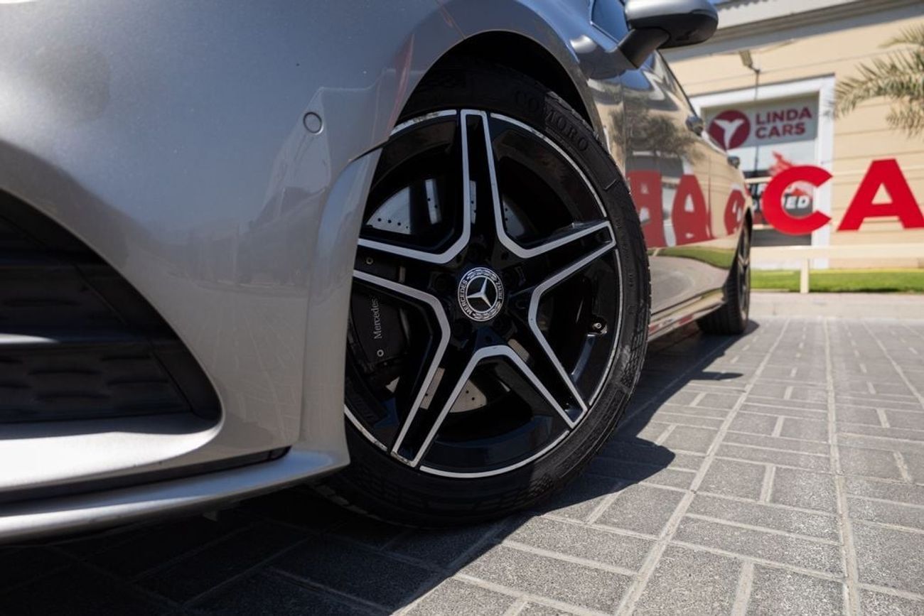 Mercedes-Benz CLA 250 Premium + 2.0L