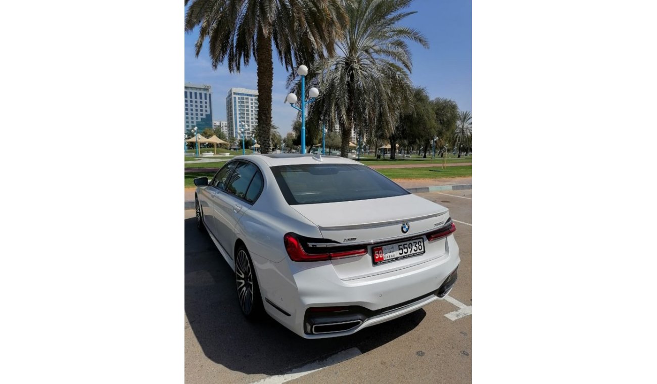 بي أم دبليو 750 4.0 V8