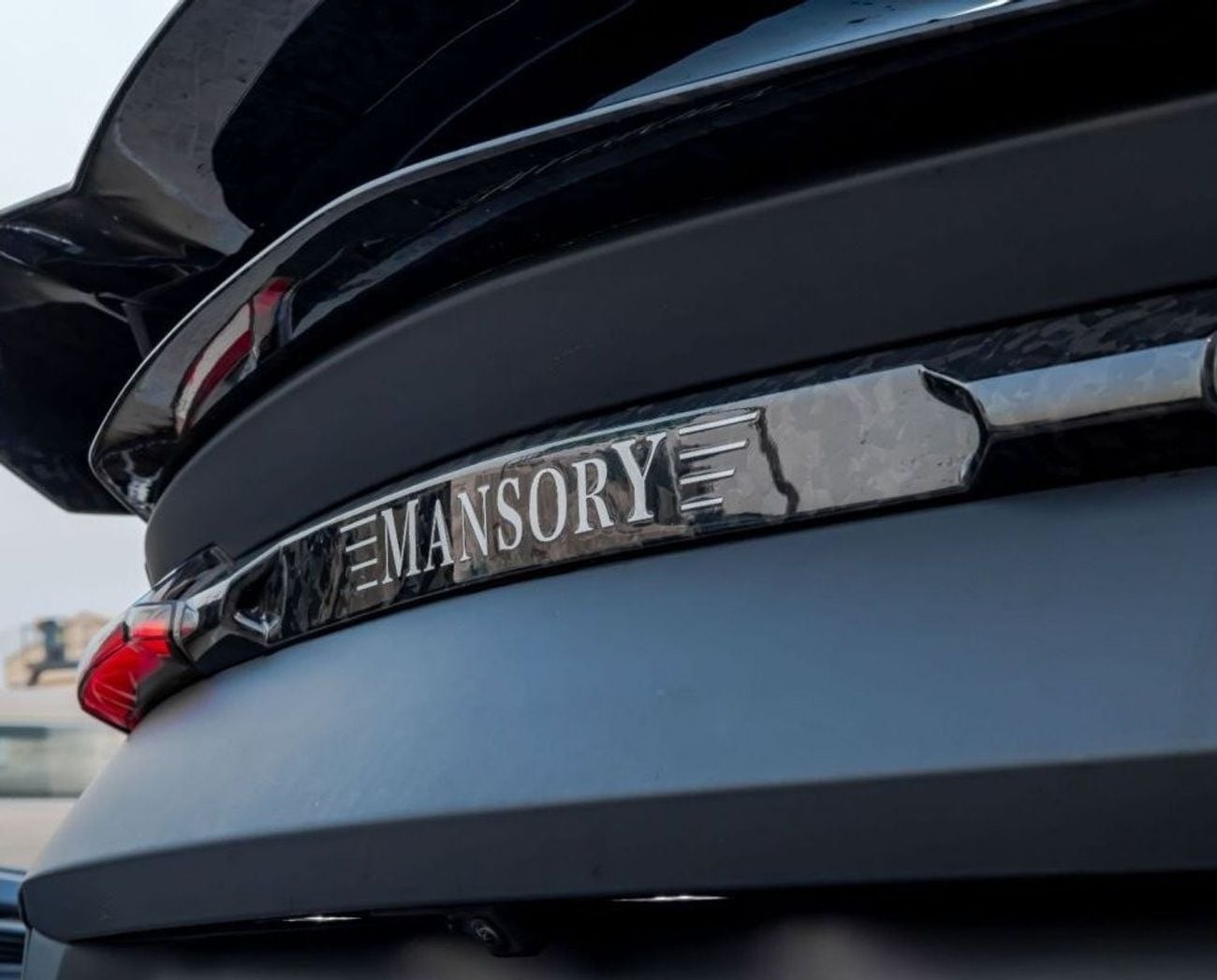 Lamborghini Urus 4.0T LAMBORGHINI URUS MANSORY - CARBON PACKAGE - PREMIUM EXHAUST SYSTEM