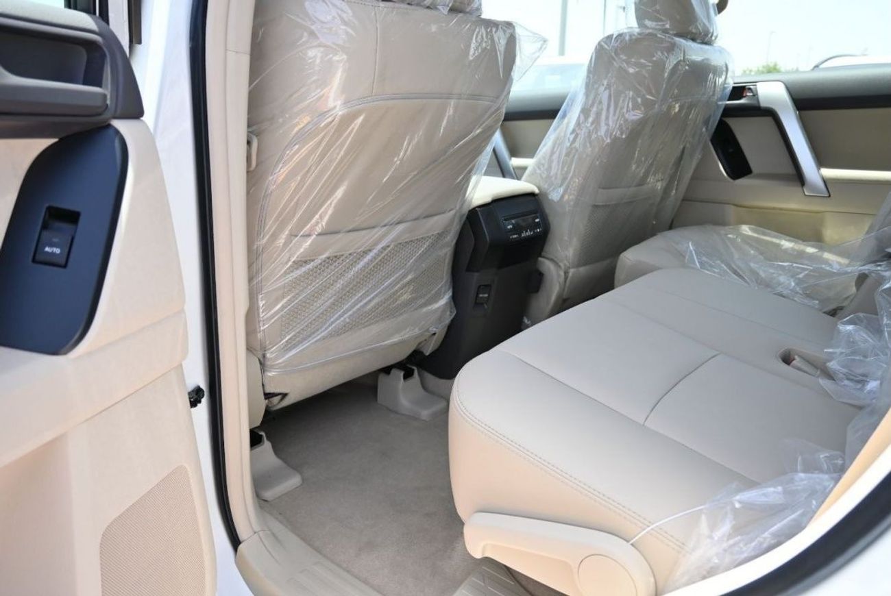 تويوتا برادو تويوتا لاندكروزر برادو 4.0 لتر TX.L بنزين ، دفع رباعي ، دفع رباعي ، 5 أبواب ، مثبت سرعة ، فتحة سقف ،