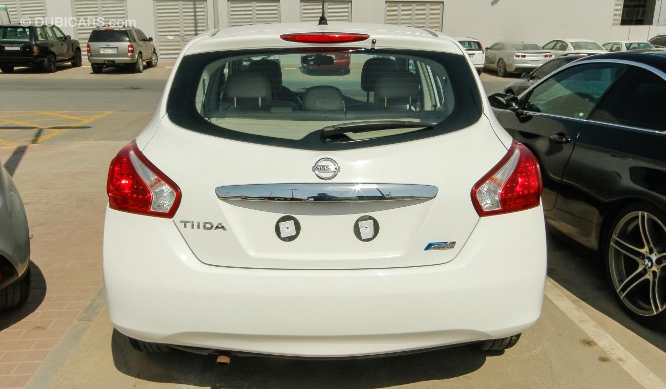 Nissan Tiida