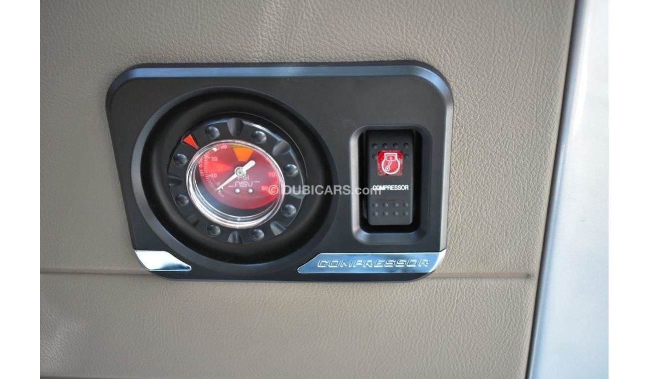 Toyota Land Cruiser 2018 MODEL 71 SAHARA EDITION