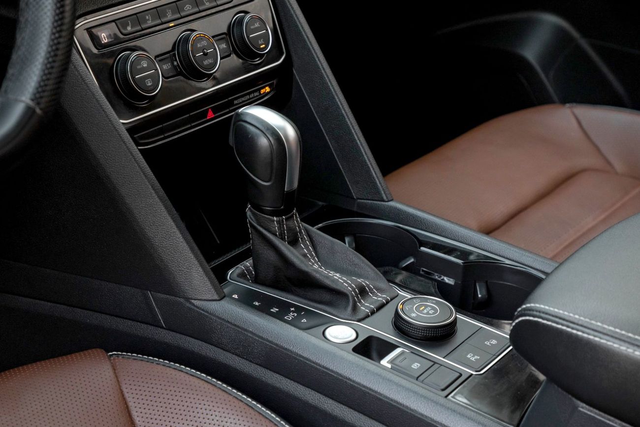 Volkswagen Teramont R-Line | 3,330 P.M | 0% Downpayment | Immaculate Condition!