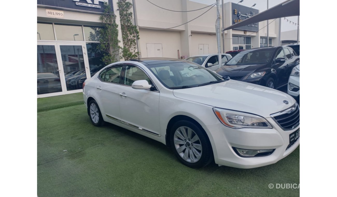 Kia Cadenza Model 2011 Gulf Leather Panorama Cruise Control Alloy wheels in excellent condition, you do not need