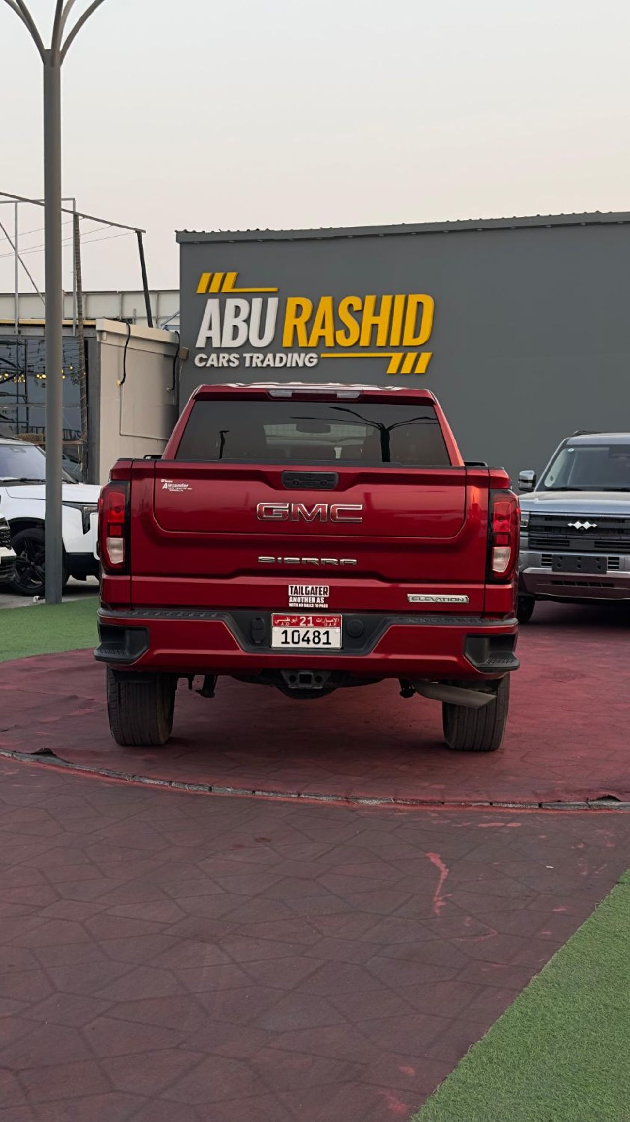 GMC Sierra 2.7T SLE Crew Cab (FWD)