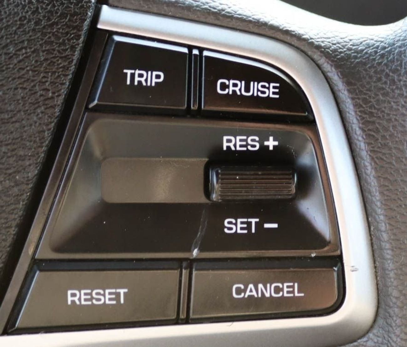 هيونداي أكسنت Base 1.6L (138 HP) hyundai accent  2021 GCC 1.6 L accident-free  in excellent condition 747 P.M