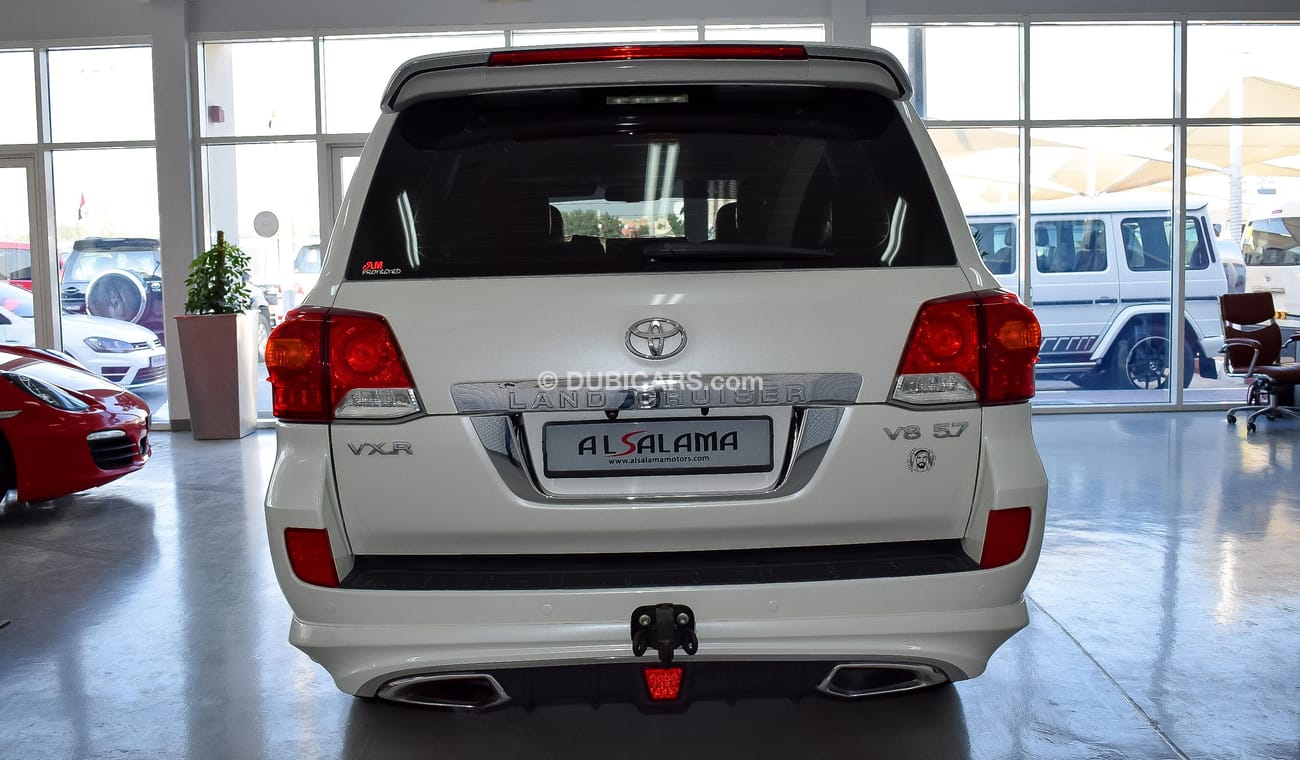 Toyota Land Cruiser VXR V8 5.7