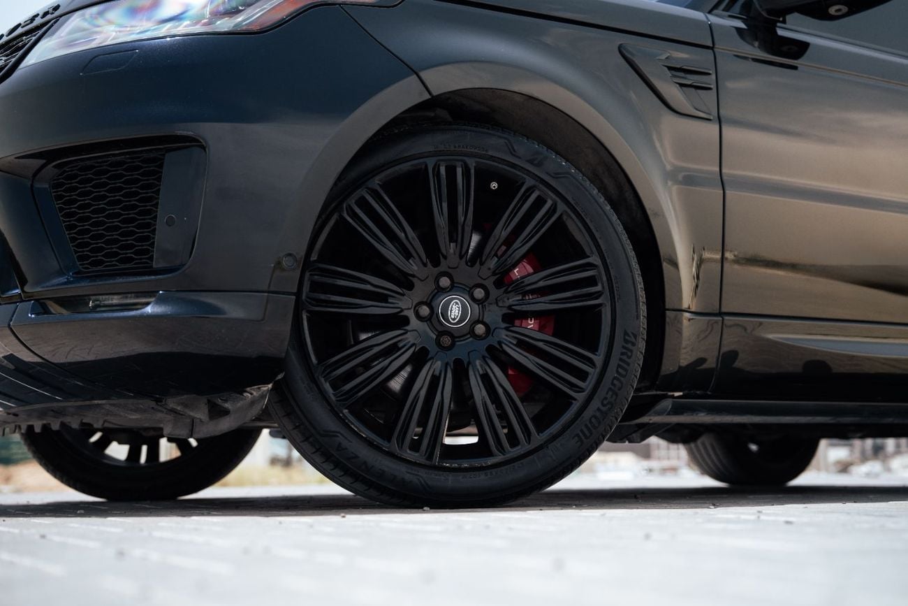 Land Rover Range Rover Sport AUTOBIOGRAPHY DYNAMIC 5.0L V8 Supercharged – Luxury Performance SUV | Book Now!