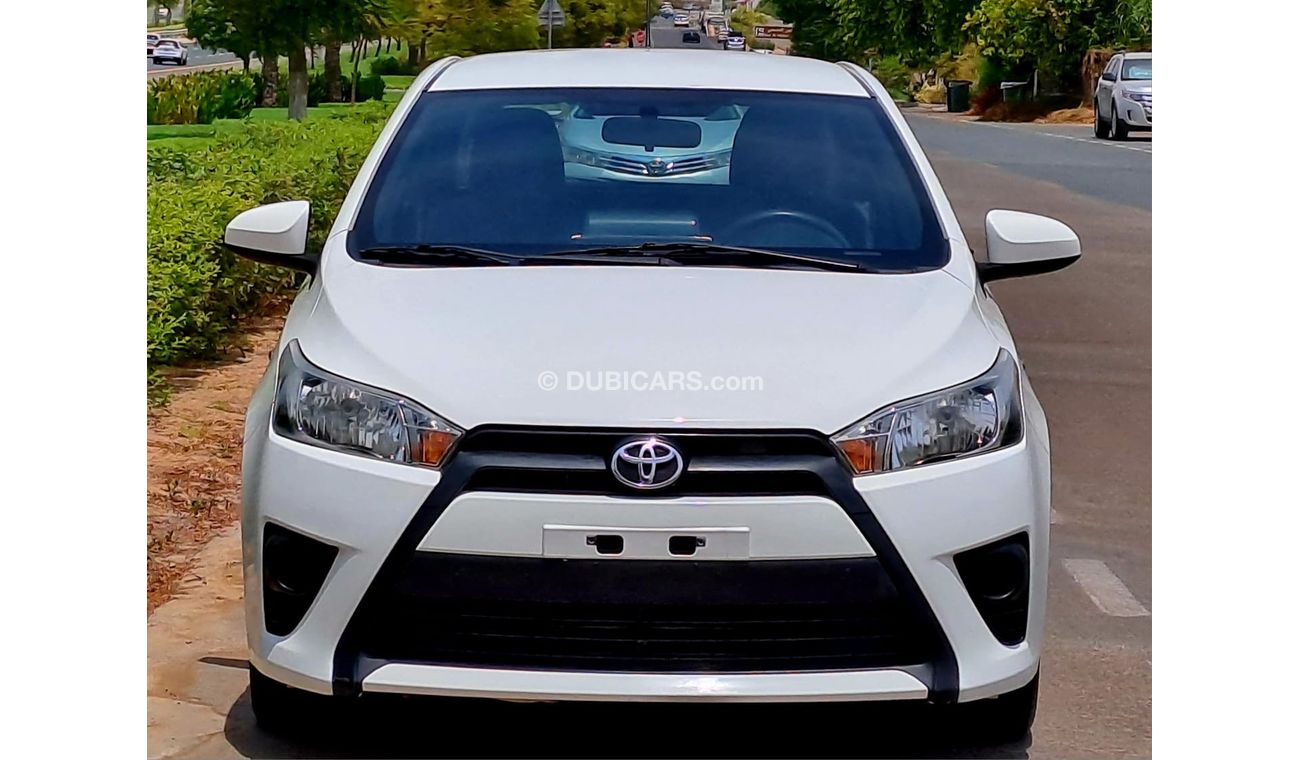 تويوتا يارس SE