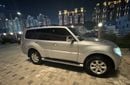 ميتسوبيشي باجيرو GLS Mid 3.0L (177 HP)