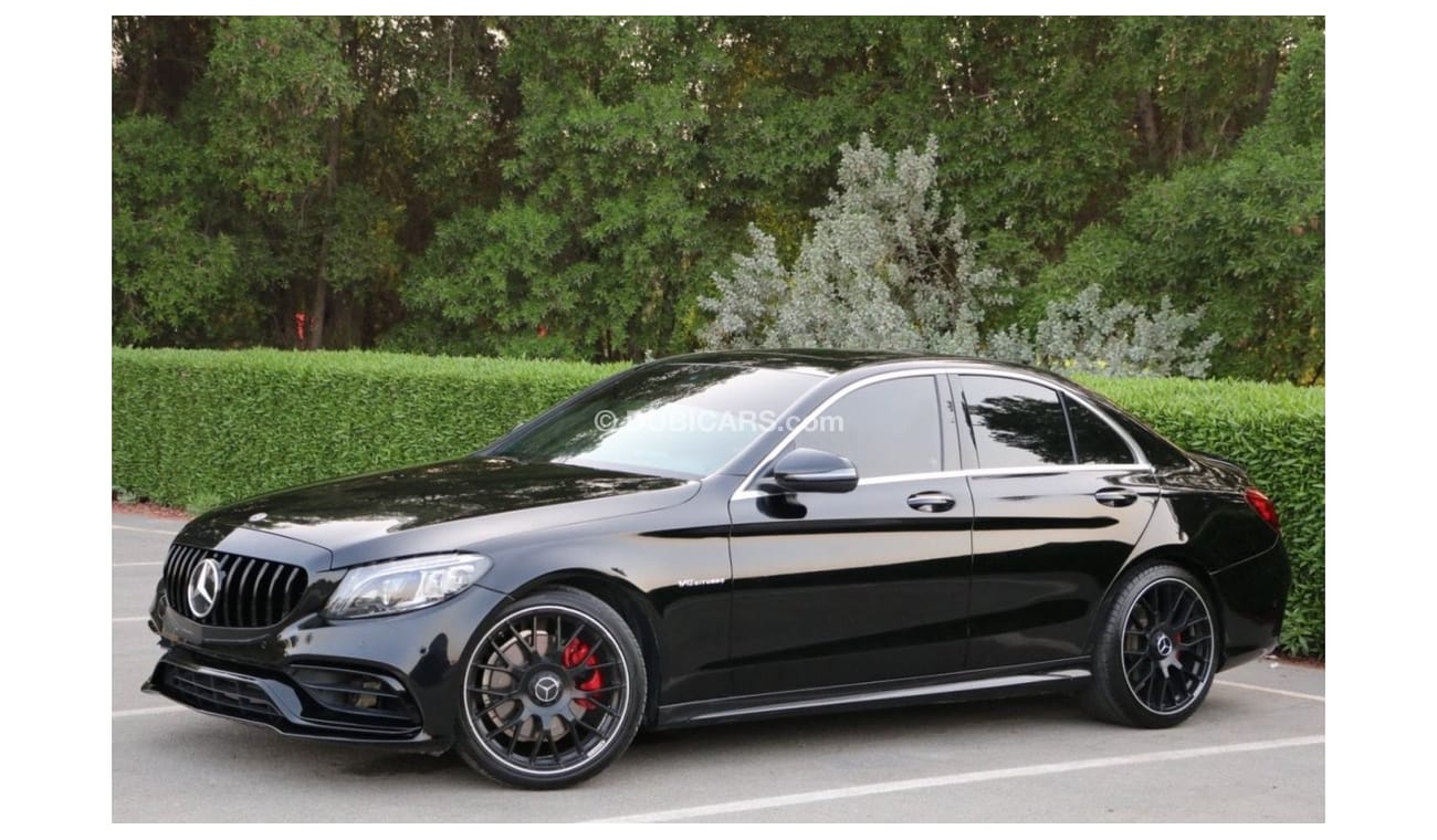 Used Luxury MERCEDES BENZ C300 USA 2018 2018 for sale in Dubai - 656928