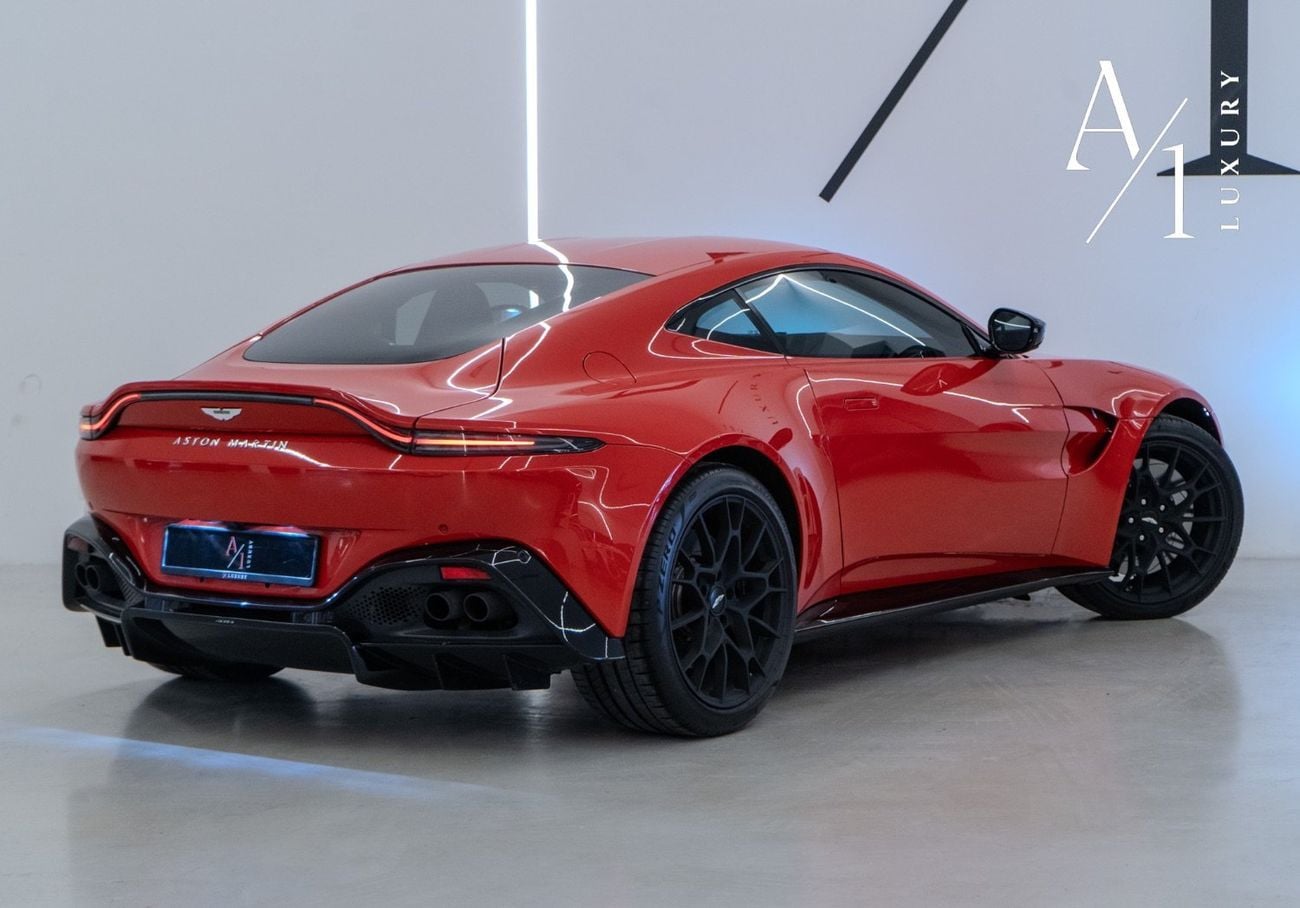 Aston Martin Vantage Std 4.0L 2022 Aston Martin Vantage, With Warranty  Service Contract, Fully Loaded, GCC Spec