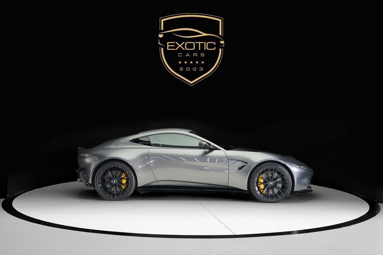 Aston Martin Vantage 