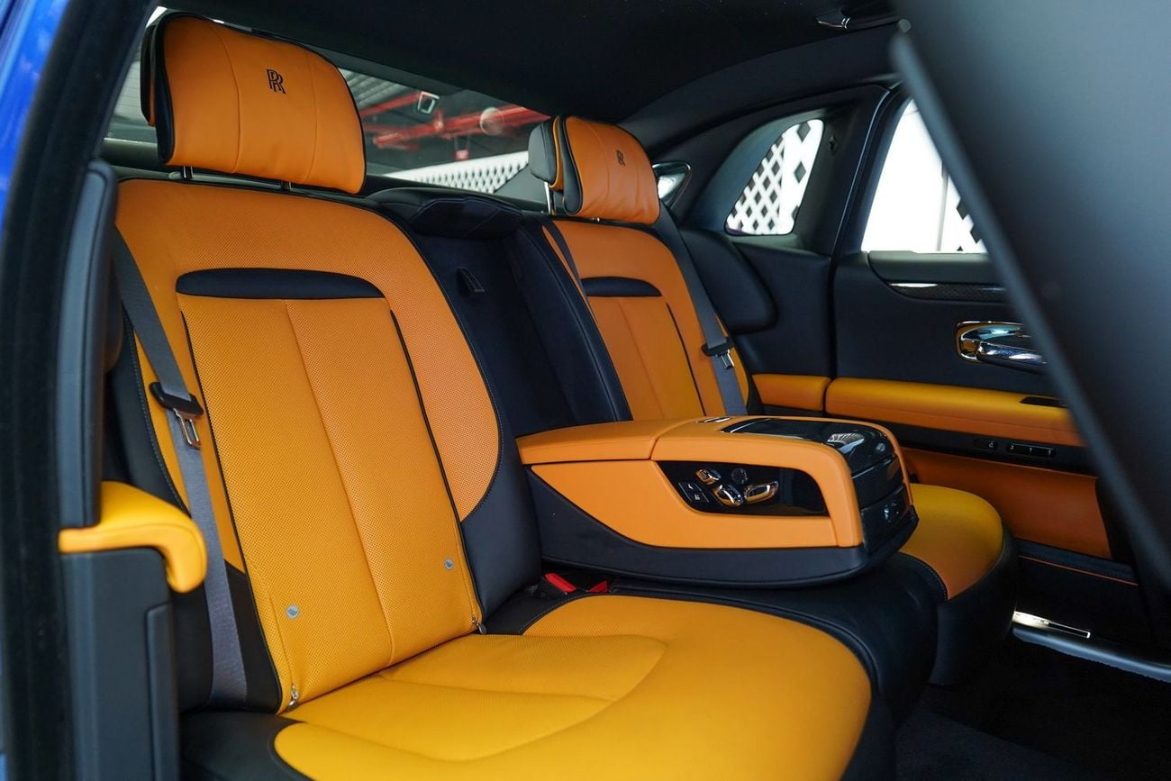 رولز رويس جوست 6.75T Short Wheelbase BLACK BADGE