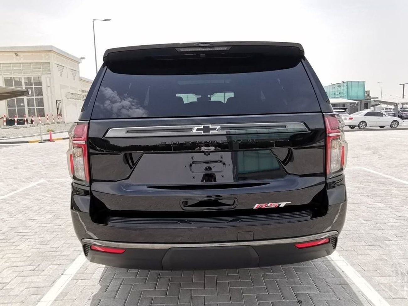 Chevrolet Suburban Chevrolet RST Suburban - 2022 - Black