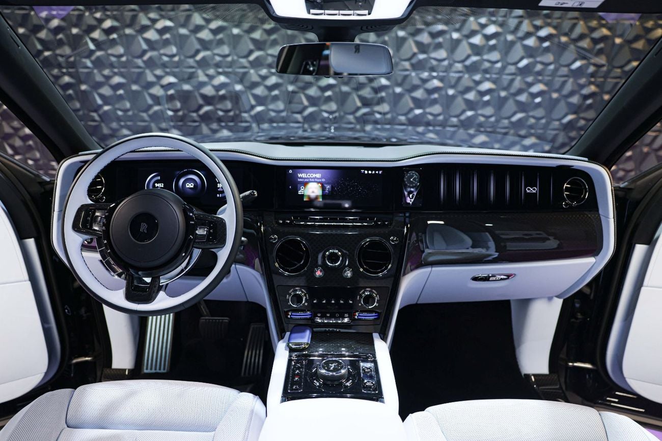 Rolls Royce Cullinan Rolls Royce Cullinan Black badge 2024 | Finance available