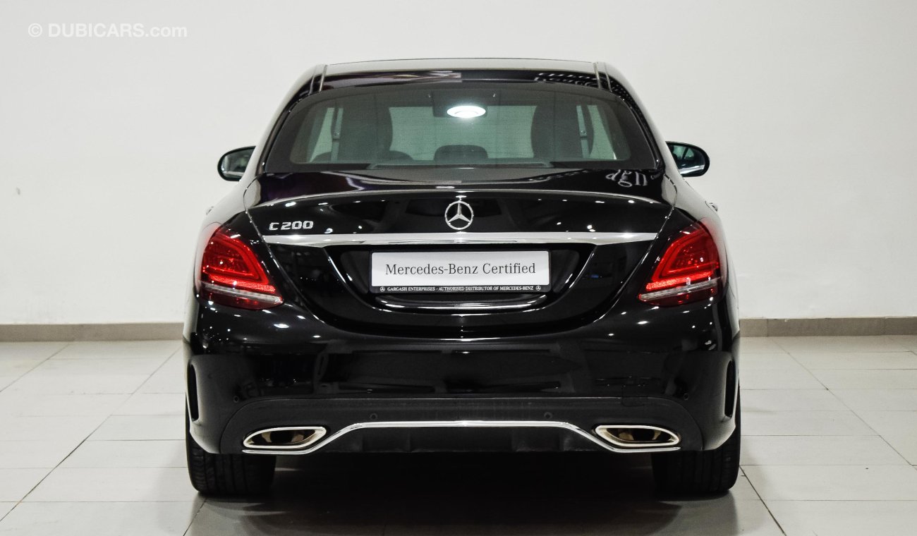 Mercedes-Benz C200 high options !!